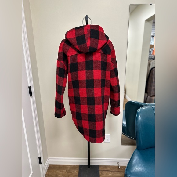 Buffalo Plaid Wine Jacket - Picture 2 of 3